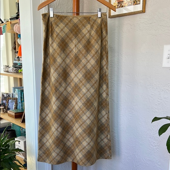 Ann Taylor Dresses & Skirts - Vintage 90s Ann Taylor Wool Plaid Skirt // 6P